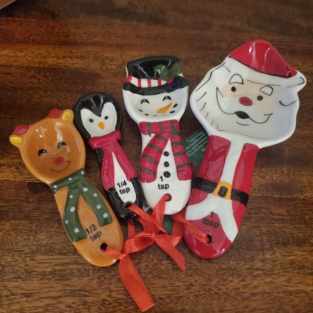 Christmas measuring spoons